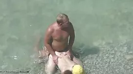 Різдвяна анальна пор ...